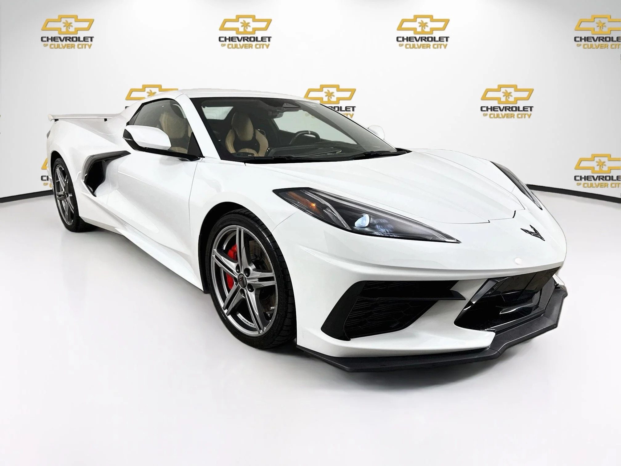 Used 2026 Arctic White Chevrolet 2LT image 1