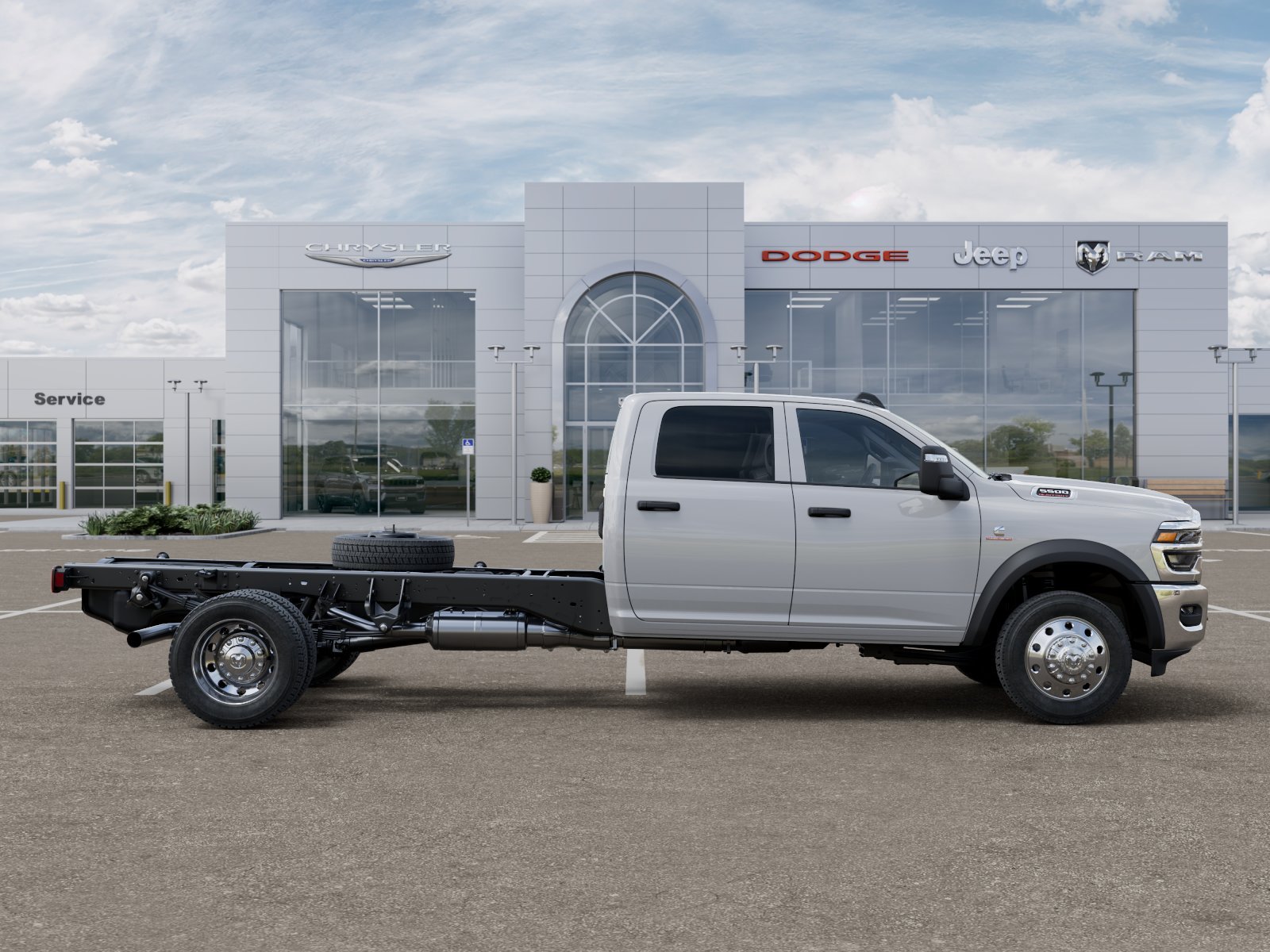 New 2026 Bright White Clearcoat RAM Tradesman image 38