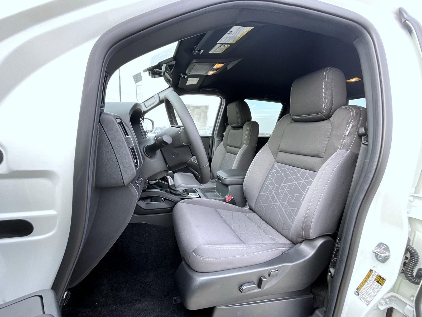 New 2026 Glacier White Nissan SV image 10