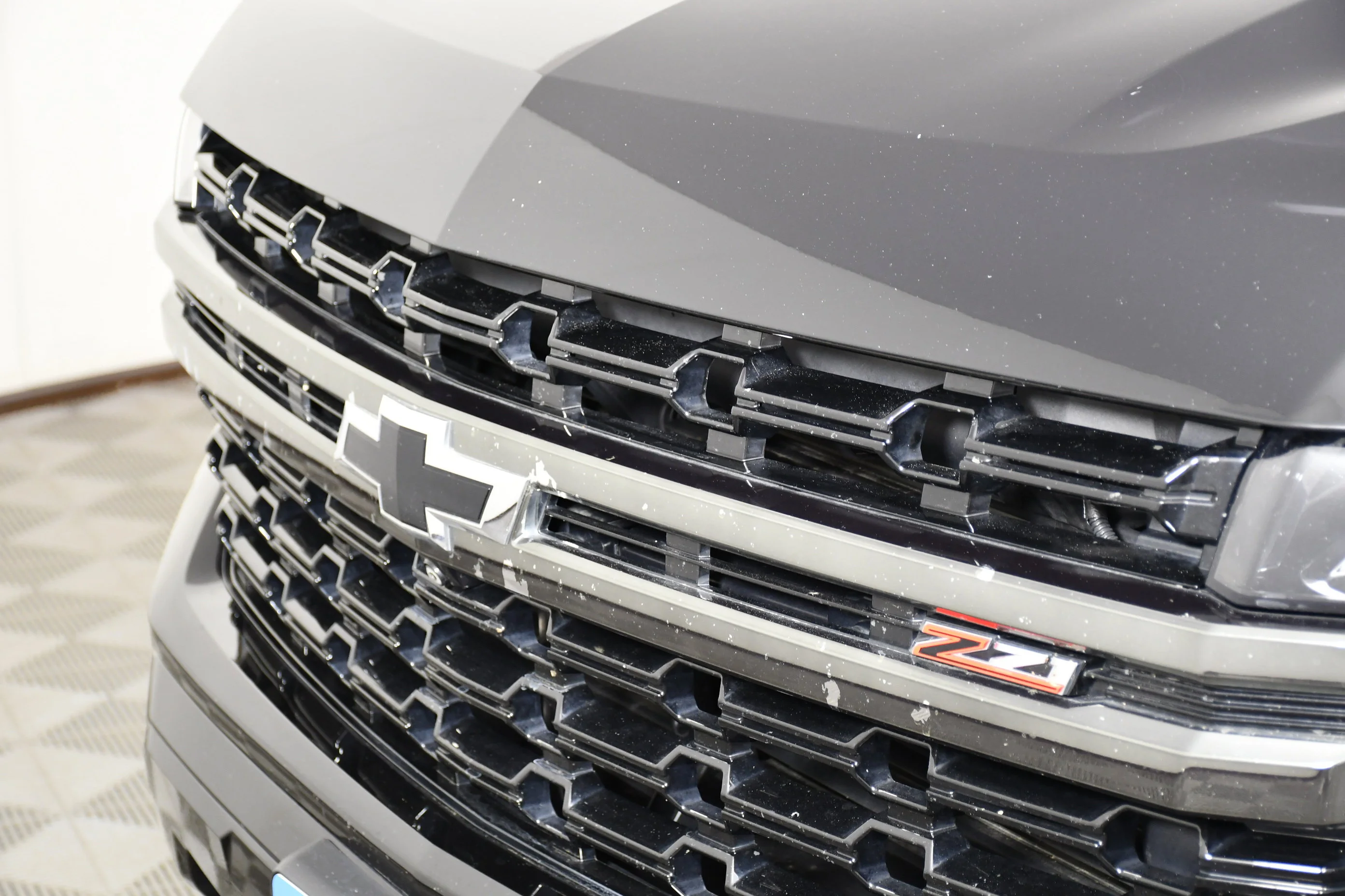 Used 2021 Black Chevrolet Z71 image 11