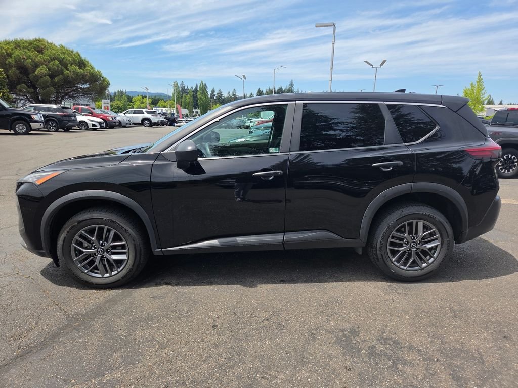 Used 2023 Black Nissan S image 3