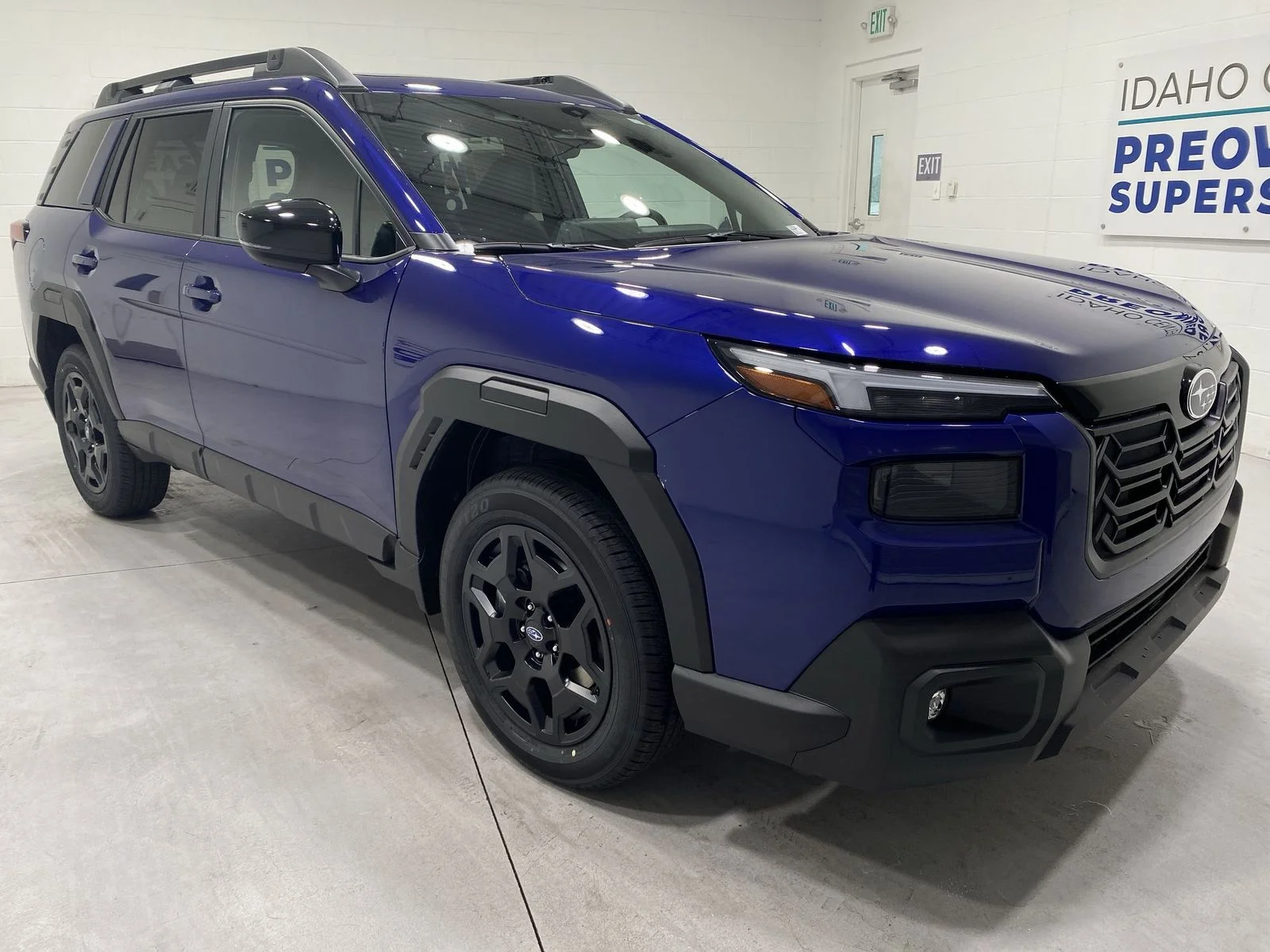 New 2026 SAPPHIRE BLUE PEARL Subaru Limited image 2