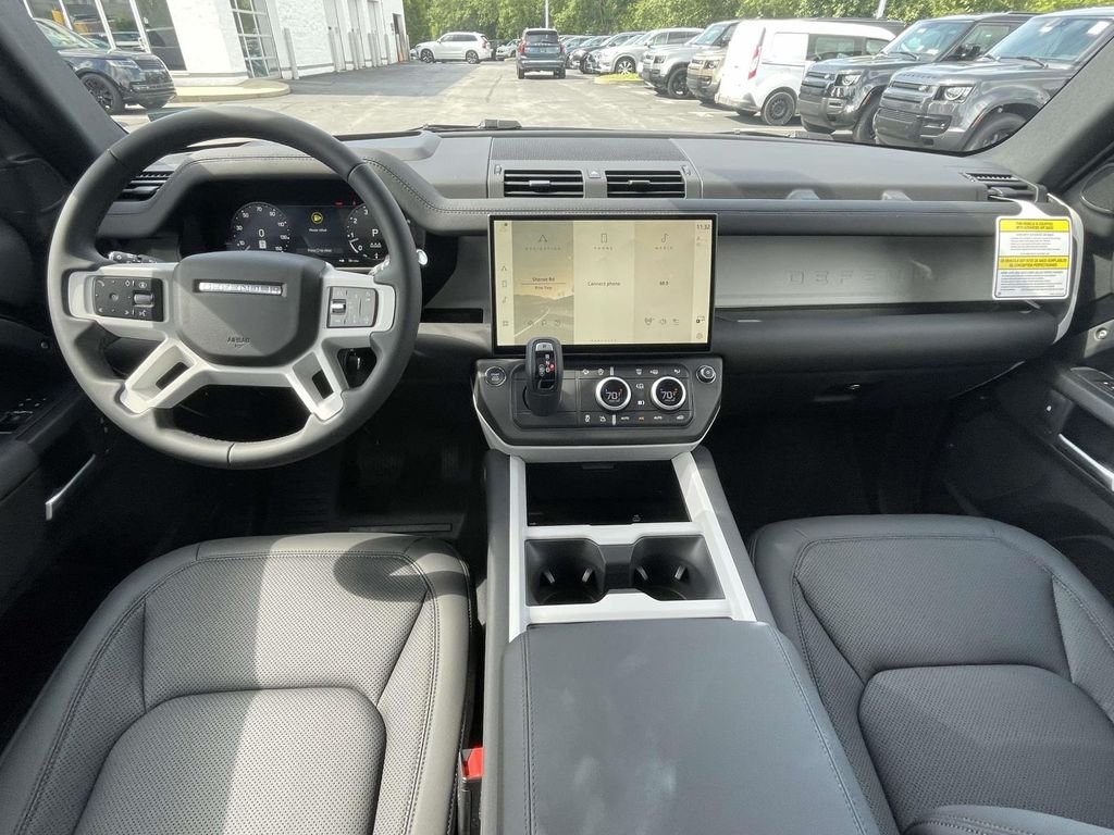 New 2026 Santorini Black Land Rover S image 20