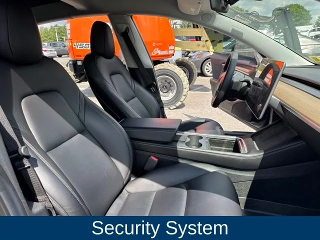 Used 2021  Tesla Long Range image 21
