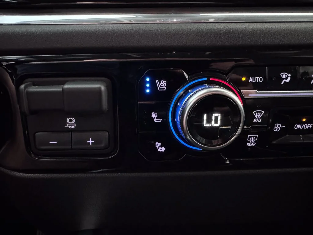 2023 GMC Sierra 1500 SLT - Photo 20