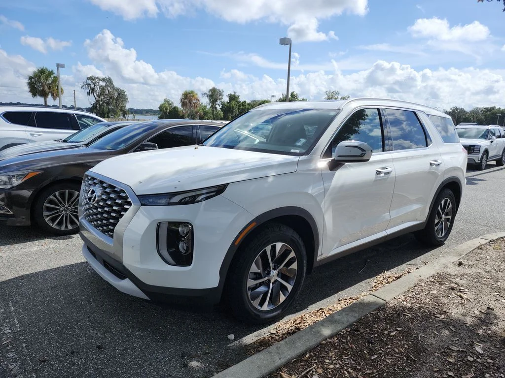 Used 2021 White Hyundai SEL image 2