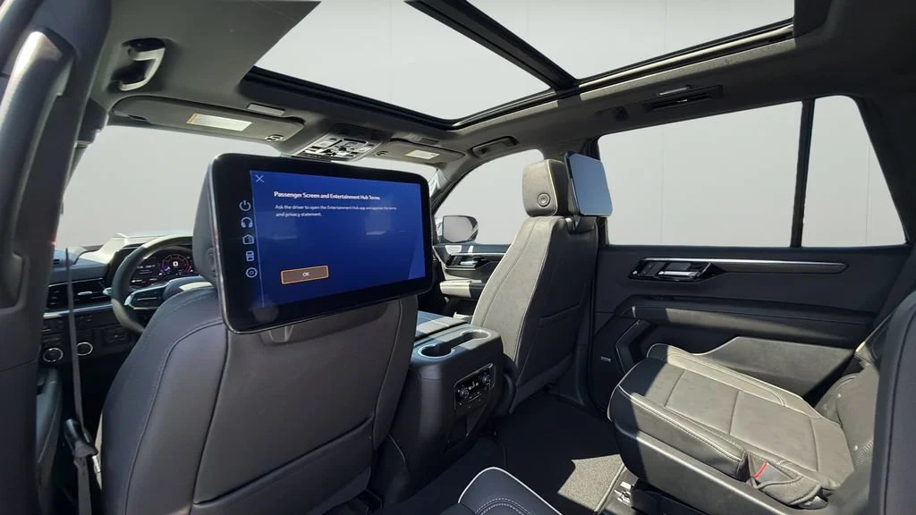 New 2026 Polar White Tricoat Chevrolet Premier image 30