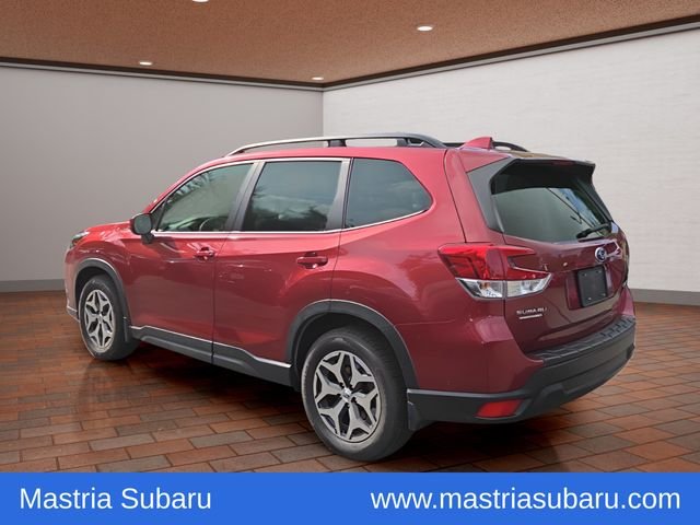 Used 2023 Crimson Red Pearl Subaru Premium image 32