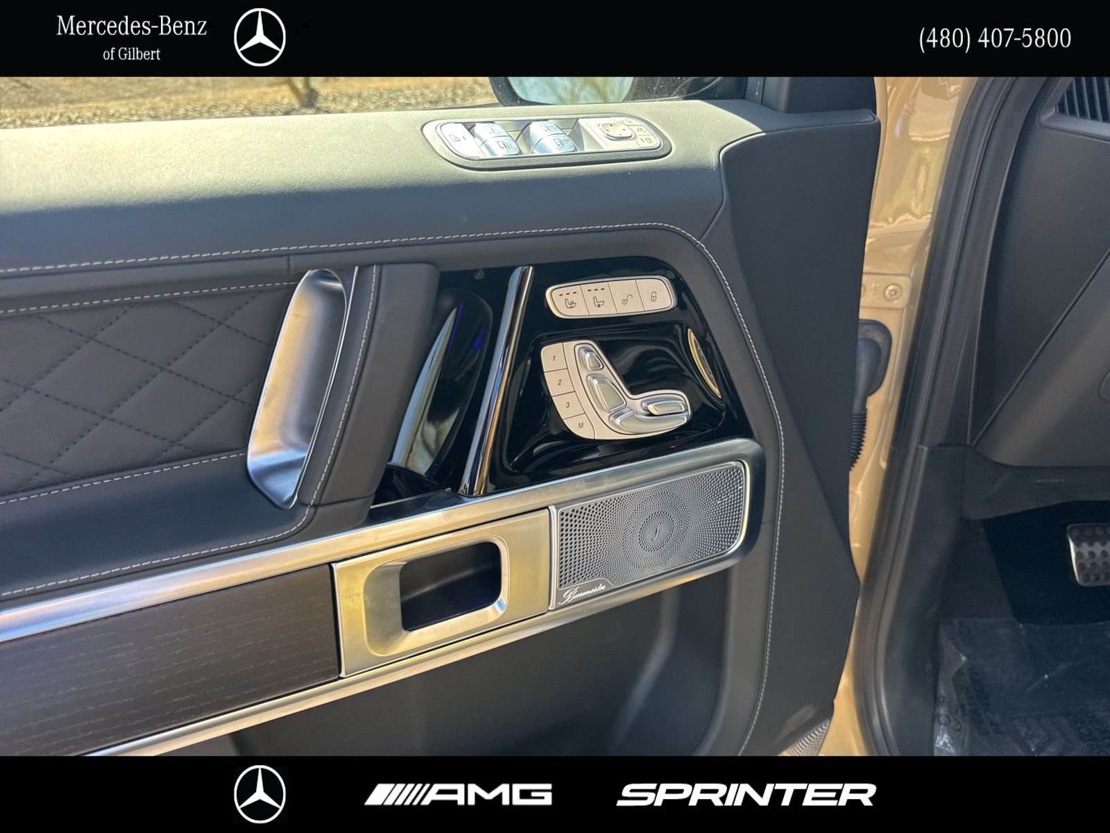 New 2025 MANUFAKTUR Desert Sand non-metallic Mercedes-Benz G 580 image 13