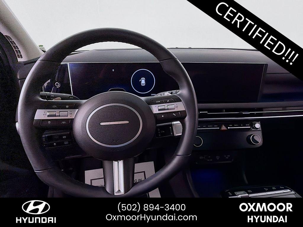 Used 2025 Titan Gray Hyundai Limited image 11