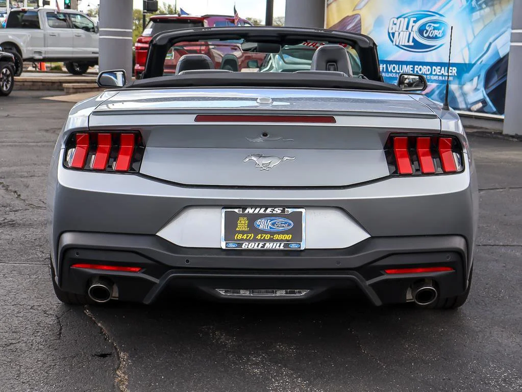 Used 2025 Iconic Silver Metallic Ford EcoBoost Premium image 8
