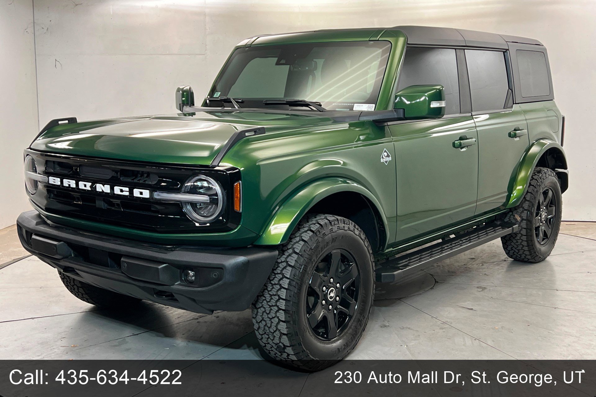 2022 Ford Bronco Outer Banks Advanced 4x4's photo