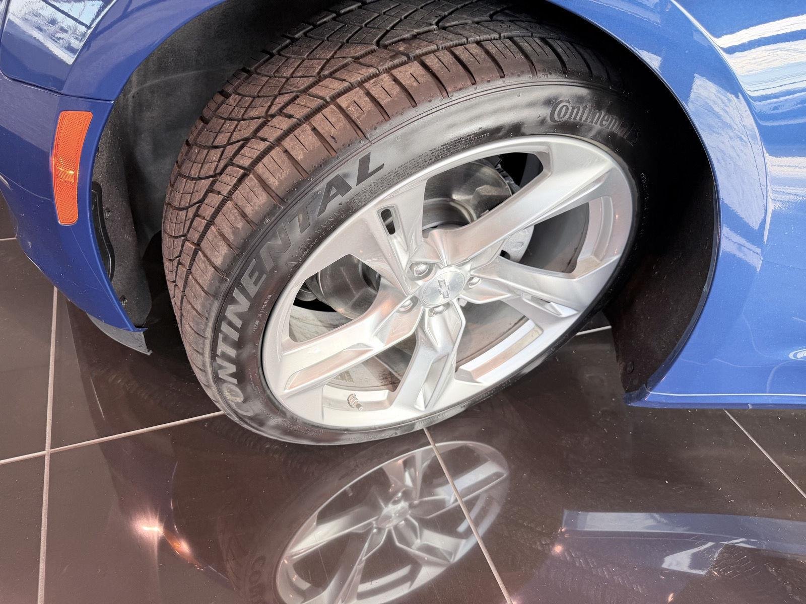 Used 2021 Riverside Blue Metallic Chevrolet 1LS image 36