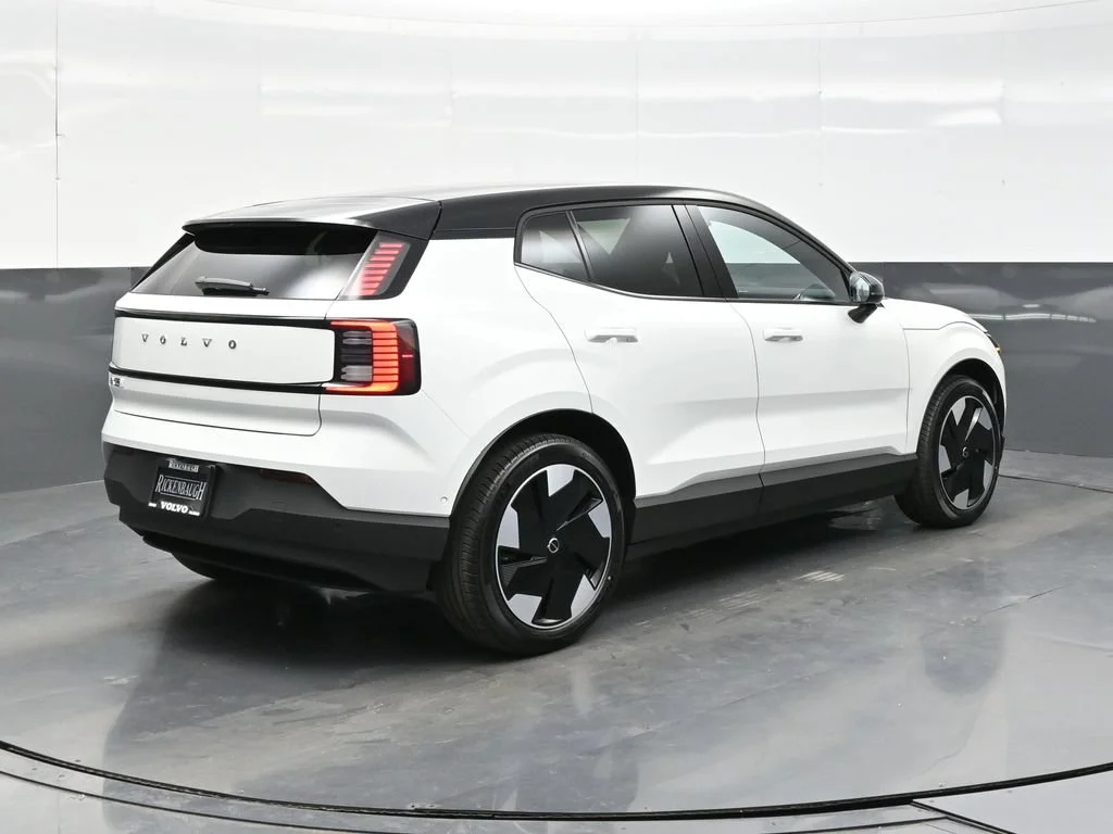 New 2026 Crystal White Volvo Twin Motor Performance Ultra image 7