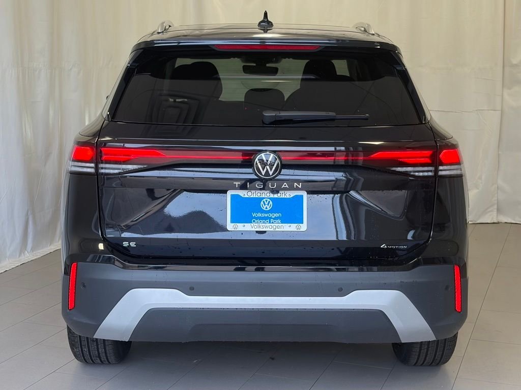 New 2026 Deep Black Pearl Volkswagen 2.0T SE image 8