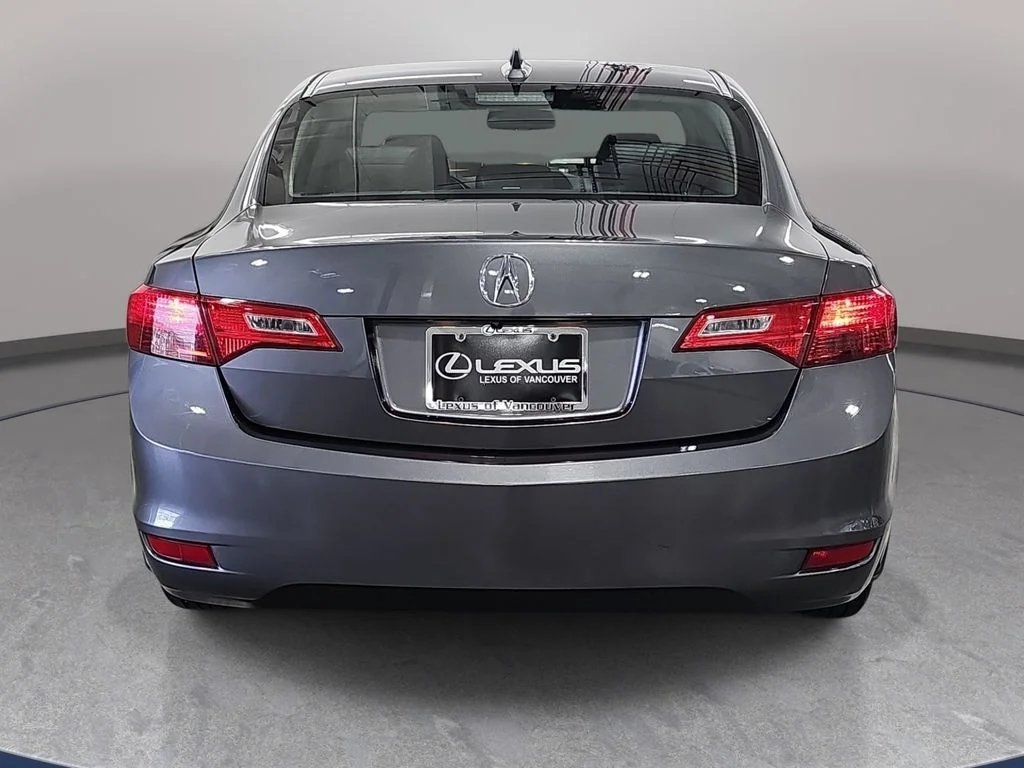 Used 2013  Acura 2.0L image 7