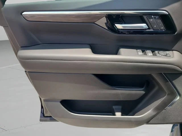 New 2026 Black Chevrolet LT image 21