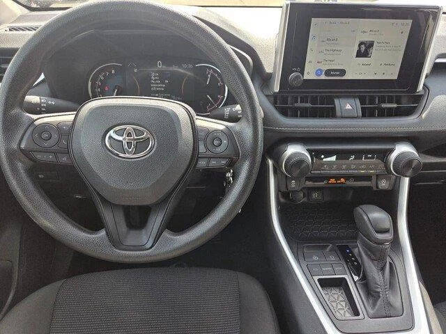 Used 2025 Ice Cap Toyota LE image 24