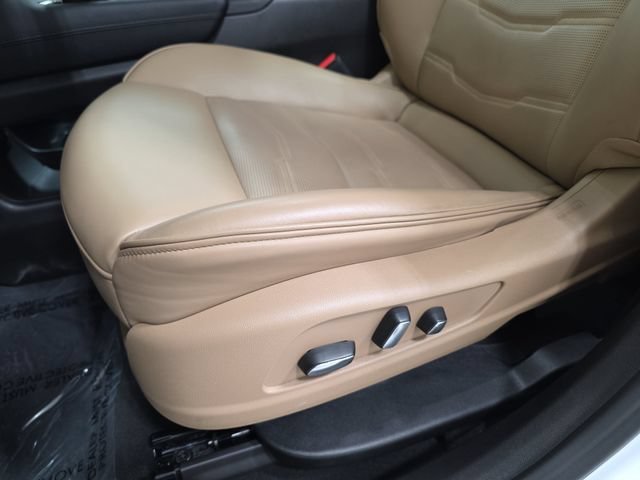 Certified Used 2025 Crystal White Tricoat Cadillac Premium Luxury image 26