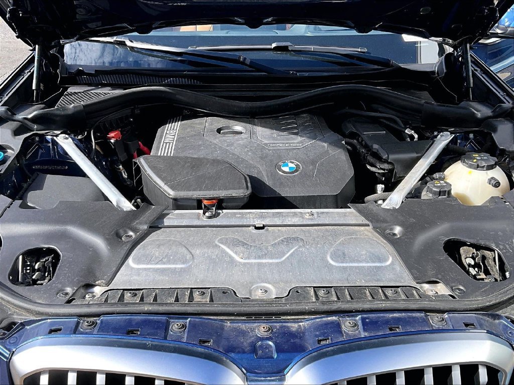 Used 2024 Blue BMW xDrive30i image 30