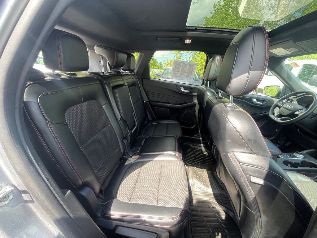 2024 Ford Escape ST-Line - Photo 25