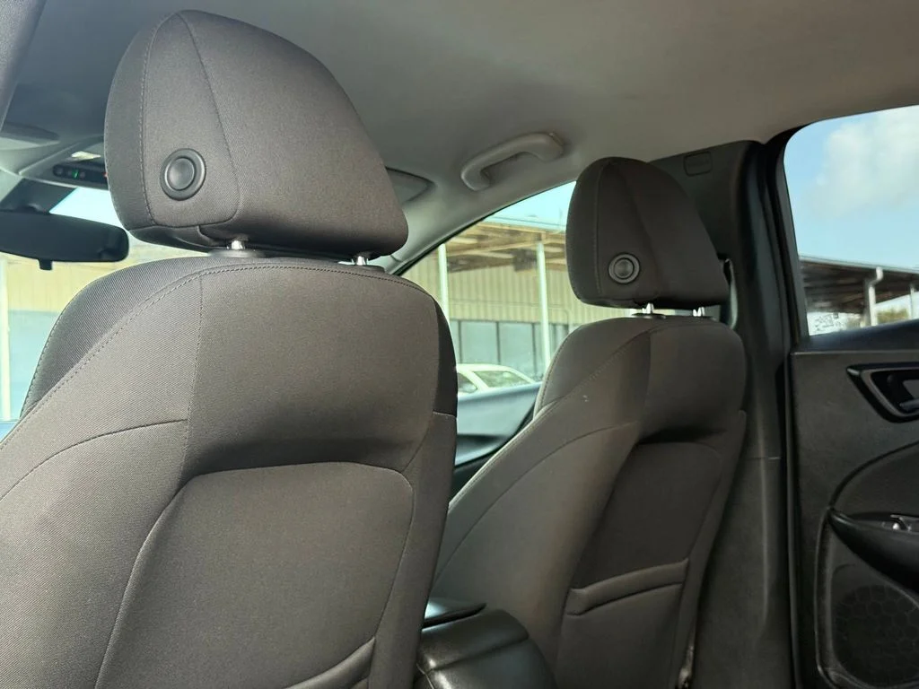 Used 2022 Black Chevrolet LS image 17