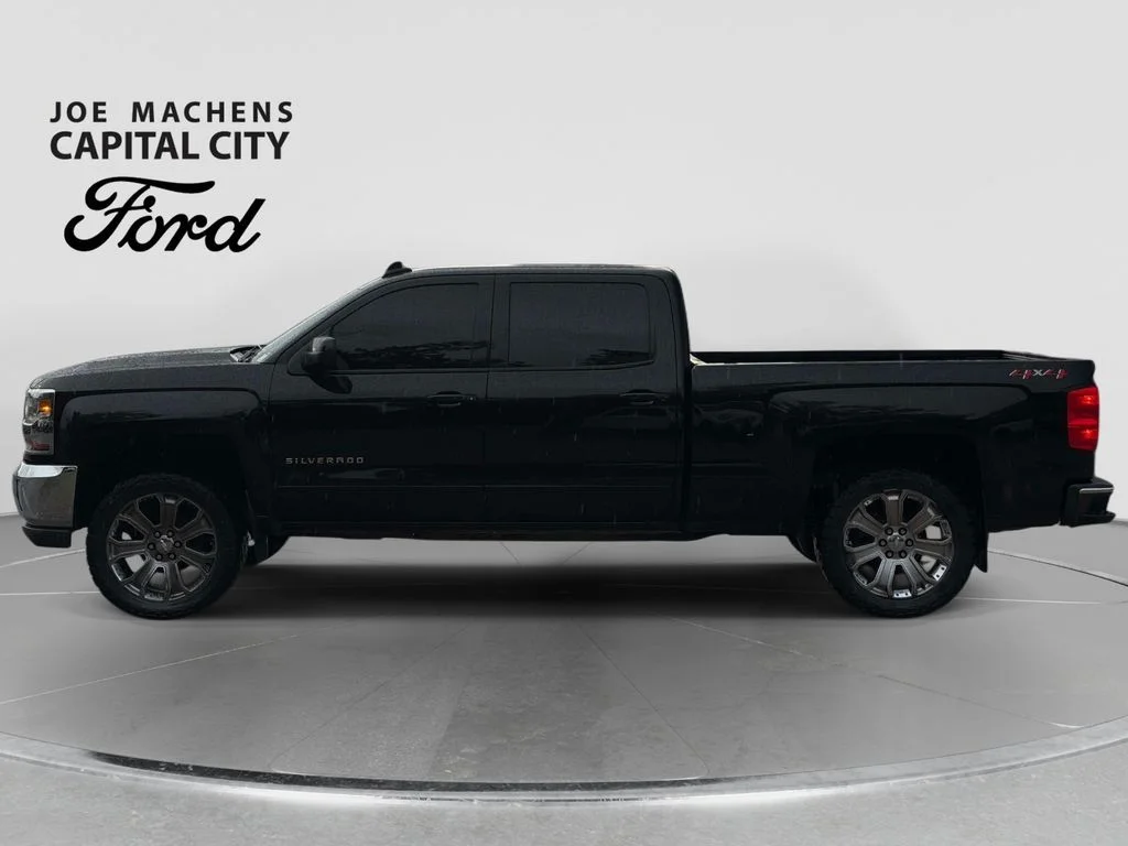 Used 2018 Black Chevrolet LT image 8