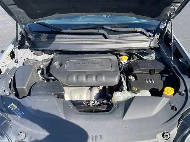 Used 2023 Gray Jeep Altitude Lux 4x4 image 25