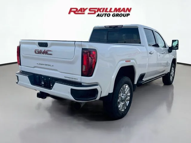 Used 2023 White GMC Denali image 7