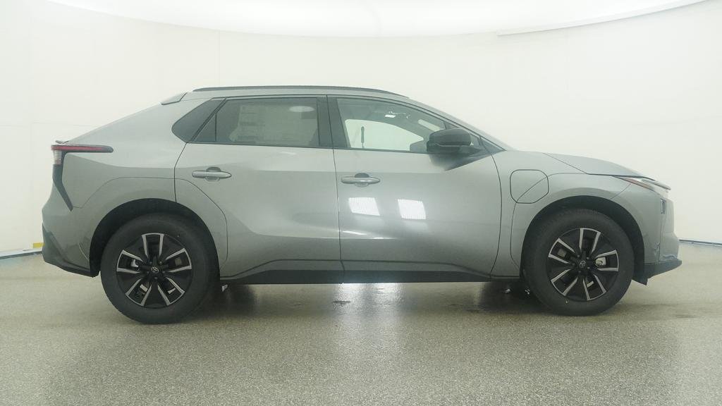 New 2026 Heavy Metal Toyota XLE image 13