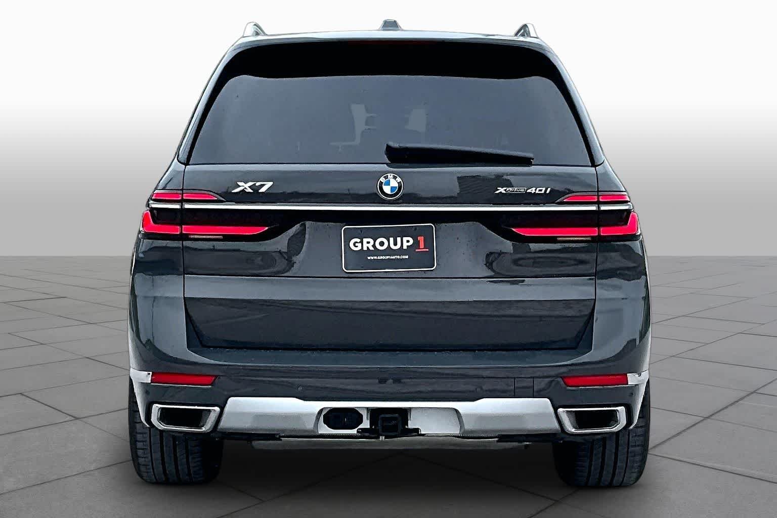Used 2026 Dravit Grey Metallic BMW xDrive40i image 4
