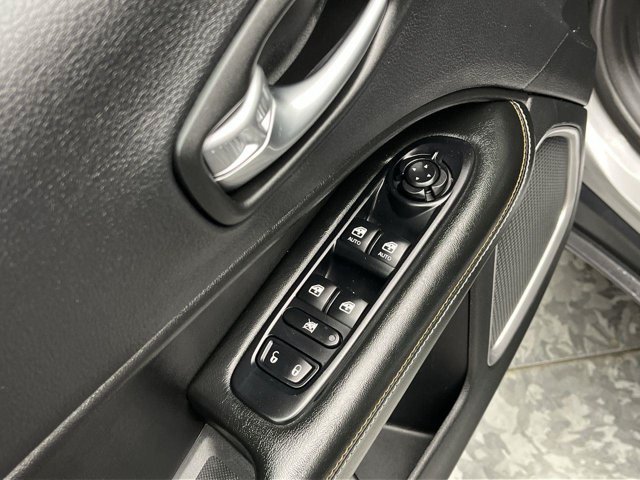 Used 2020 Billet Silver Metallic Clearcoat Jeep Latitude image 7