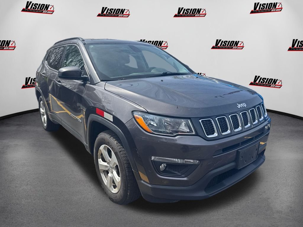 Used 2019 Gray Jeep Latitude image 28