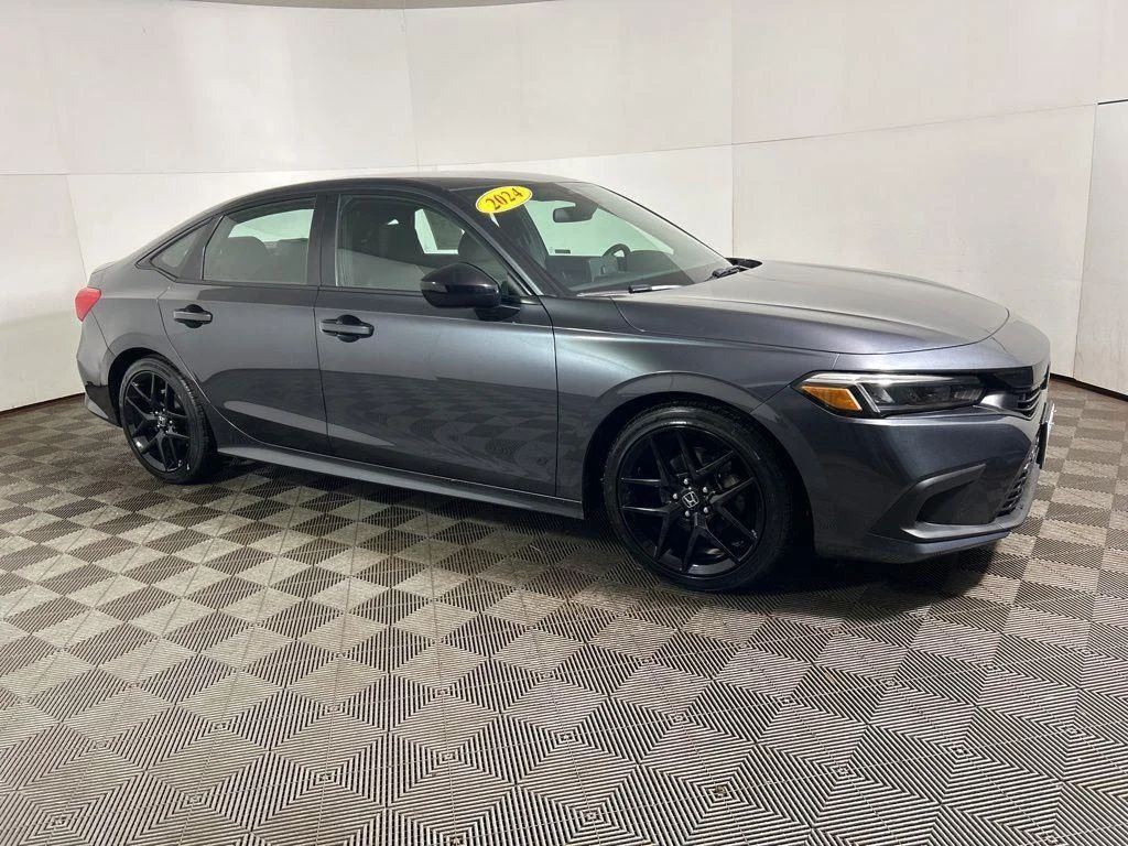 Used 2024 Sonic Gray Pearl Honda Sport image 3