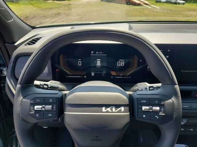 New 2027 Iceberg Green Kia X-Line S image 23