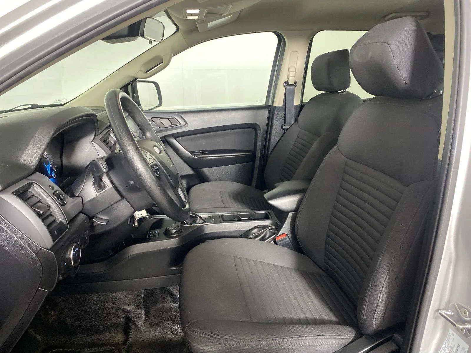 Used 2019 Ingot Silver Ford XL image 13