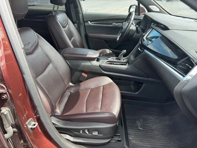 Certified Used 2022  Cadillac Premium Luxury image 14