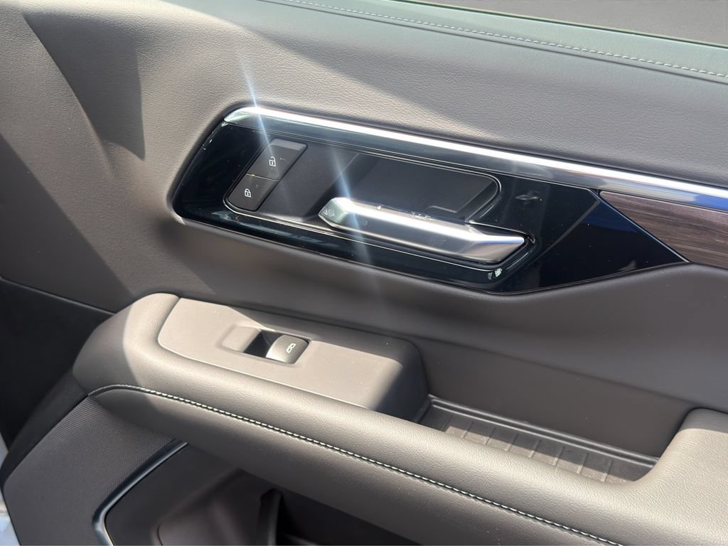 2026 Chevrolet Tahoe Z71 - Photo 14