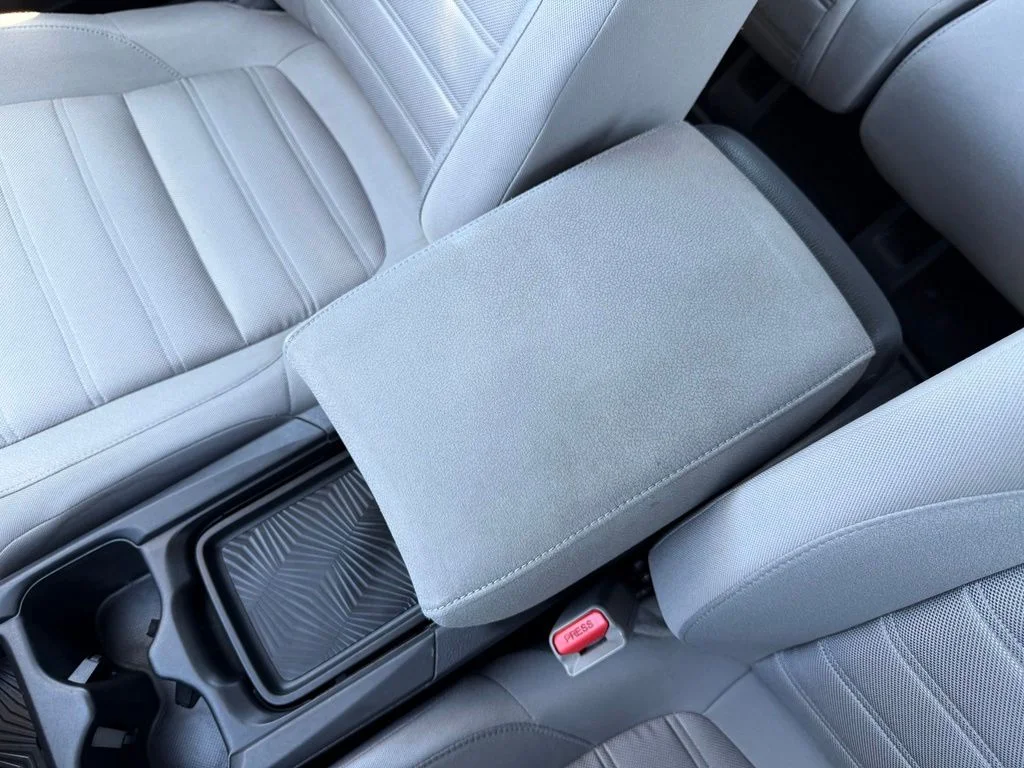 Used 2019 Lunar Silver Metallic Honda LX image 25