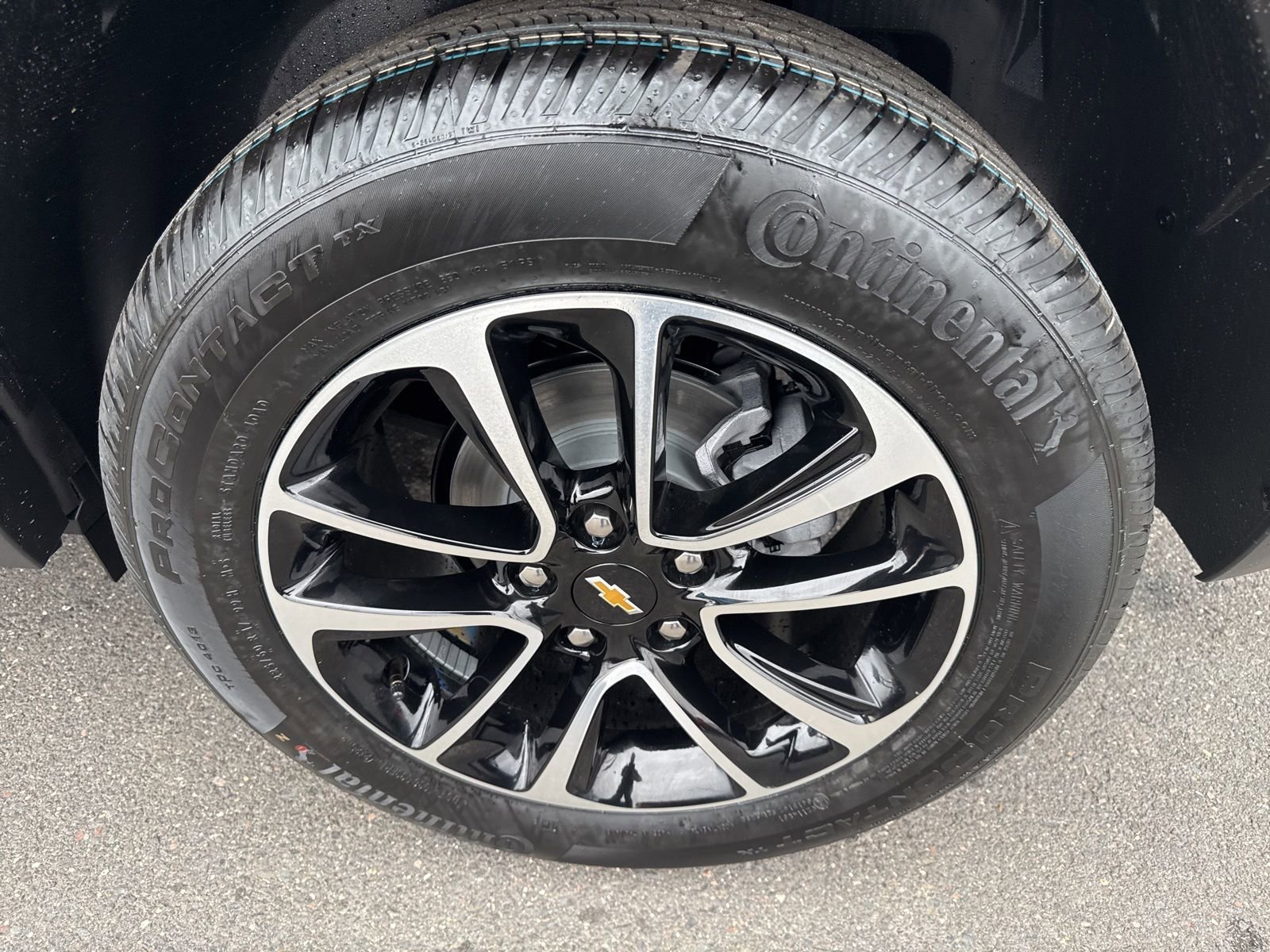 New 2026 Mosaic Black Metallic Chevrolet LT image 10