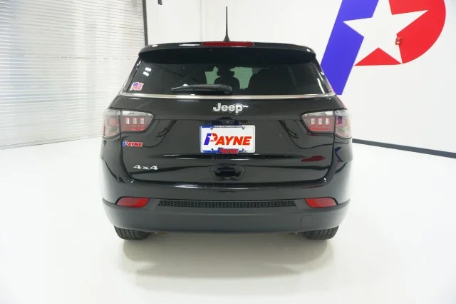 Used 2025 Diamond Black Crystal Pearlcoat Jeep Sport image 8