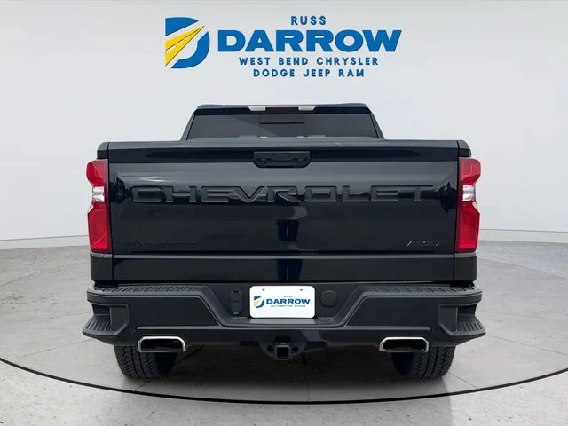 Used 2022 Black Chevrolet RST image 5