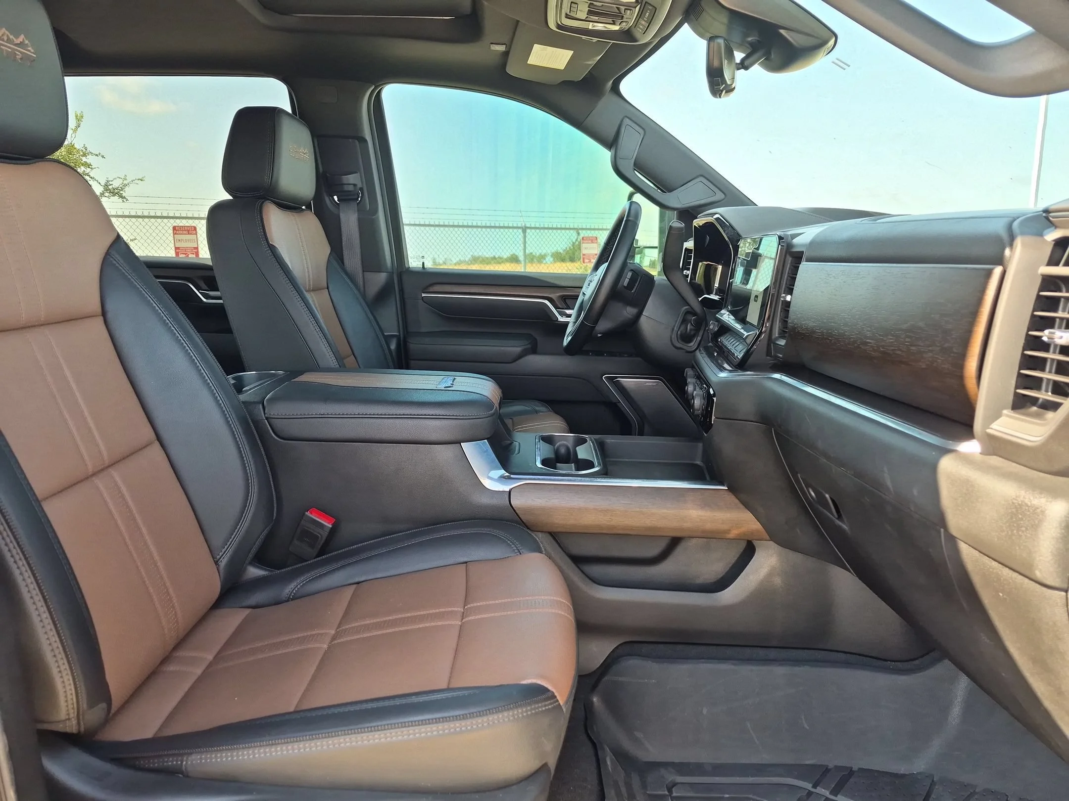 Used 2025 Black Chevrolet High Country image 24