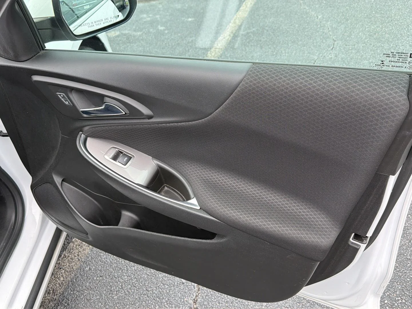 Used 2018 Summit White Chevrolet LT image 14