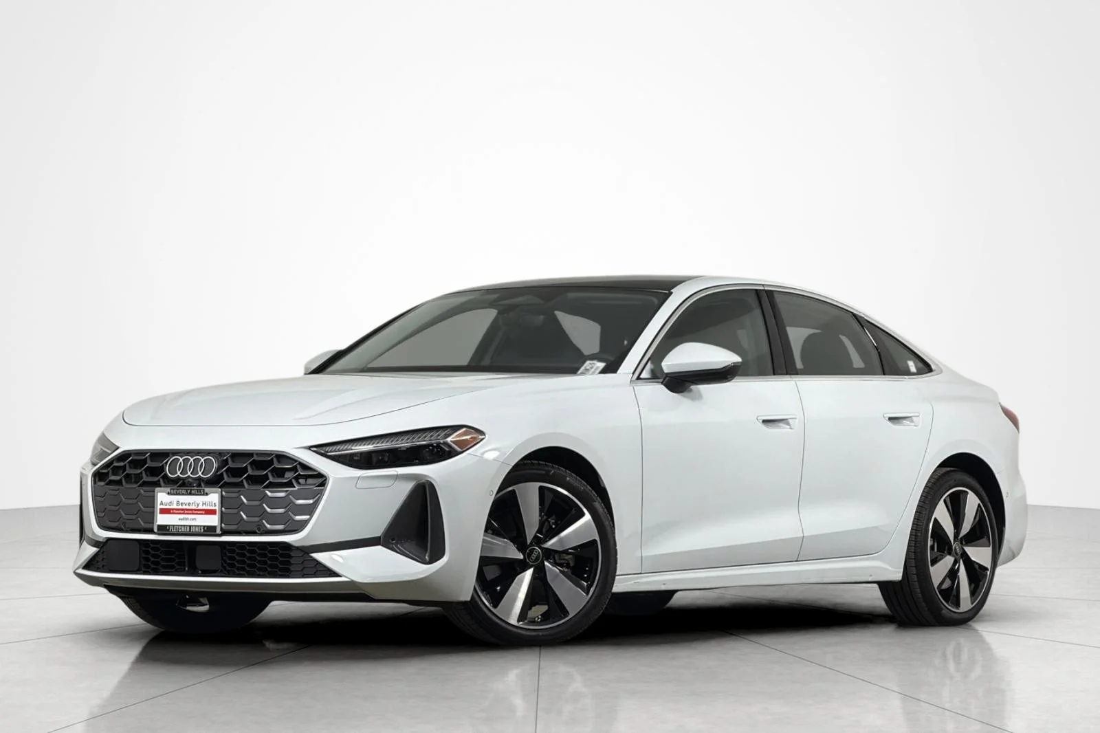 Used 2025 Glacier White Metallic Audi Premium Plus 2.0 TFSI quattro image 1