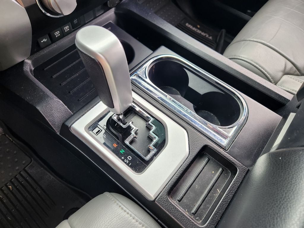 Used 2020 Super White Toyota SR5 image 21