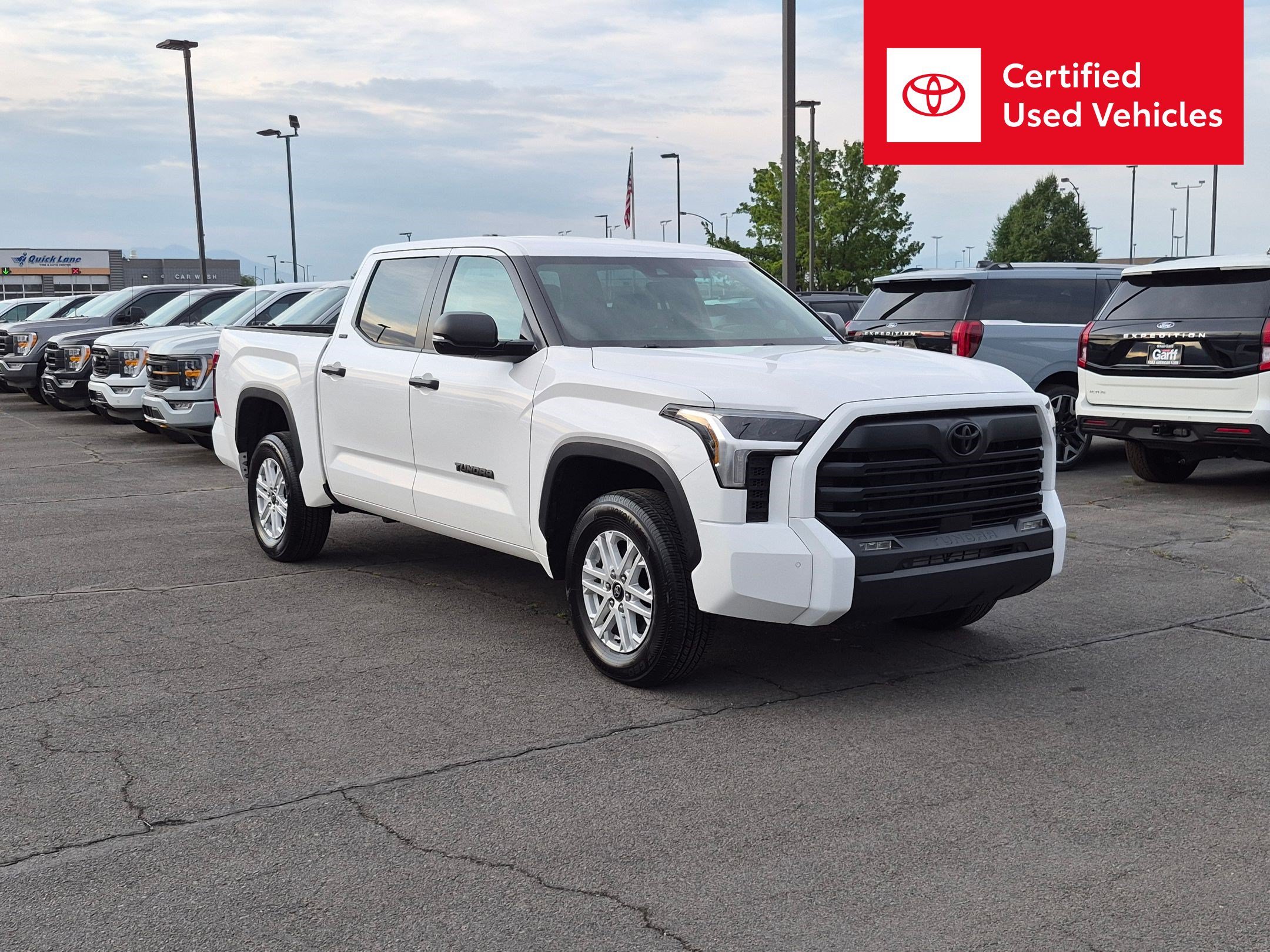 Used 2026 Ice Cap Toyota SR5 image 1