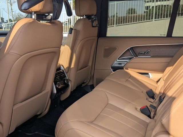 2026 Land Rover Range Rover SE - Photo 12