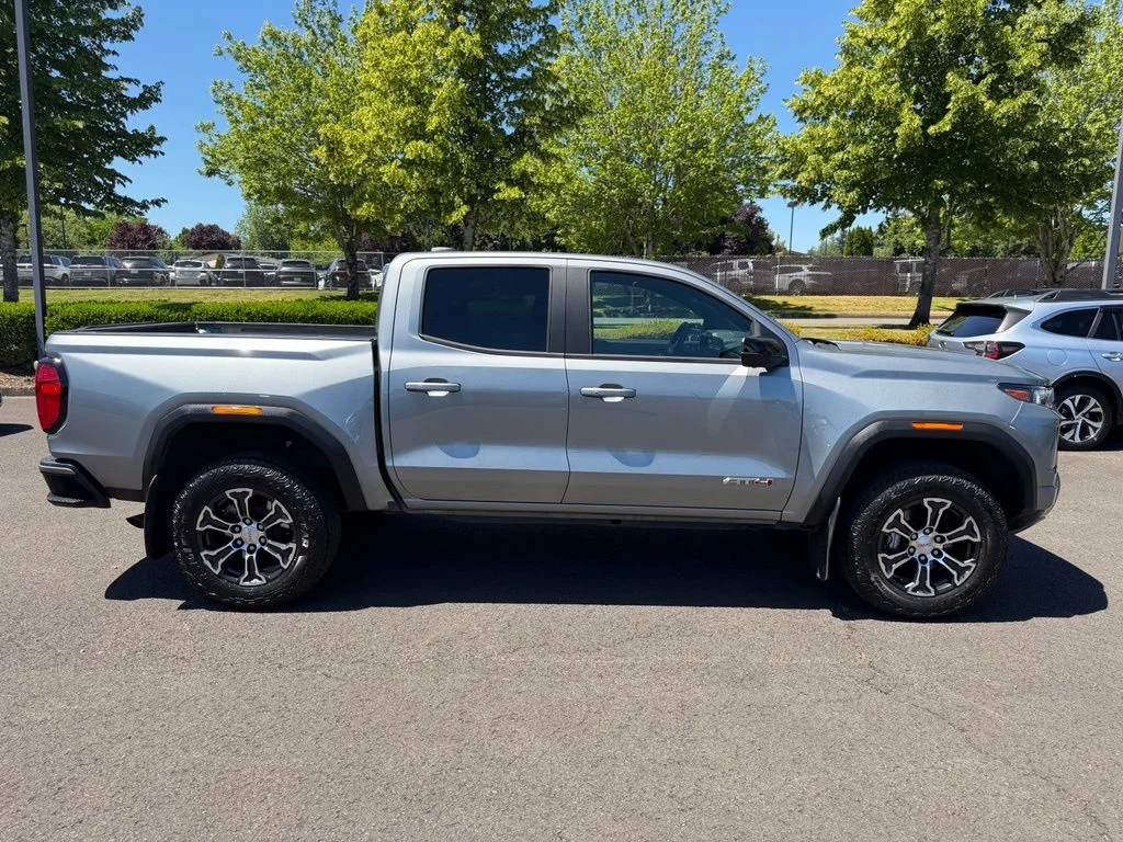 Used 2024 Sterling Metallic GMC AT4 image 9