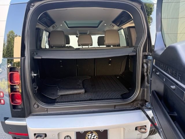 Used 2023 Blue Land Rover SE image 36